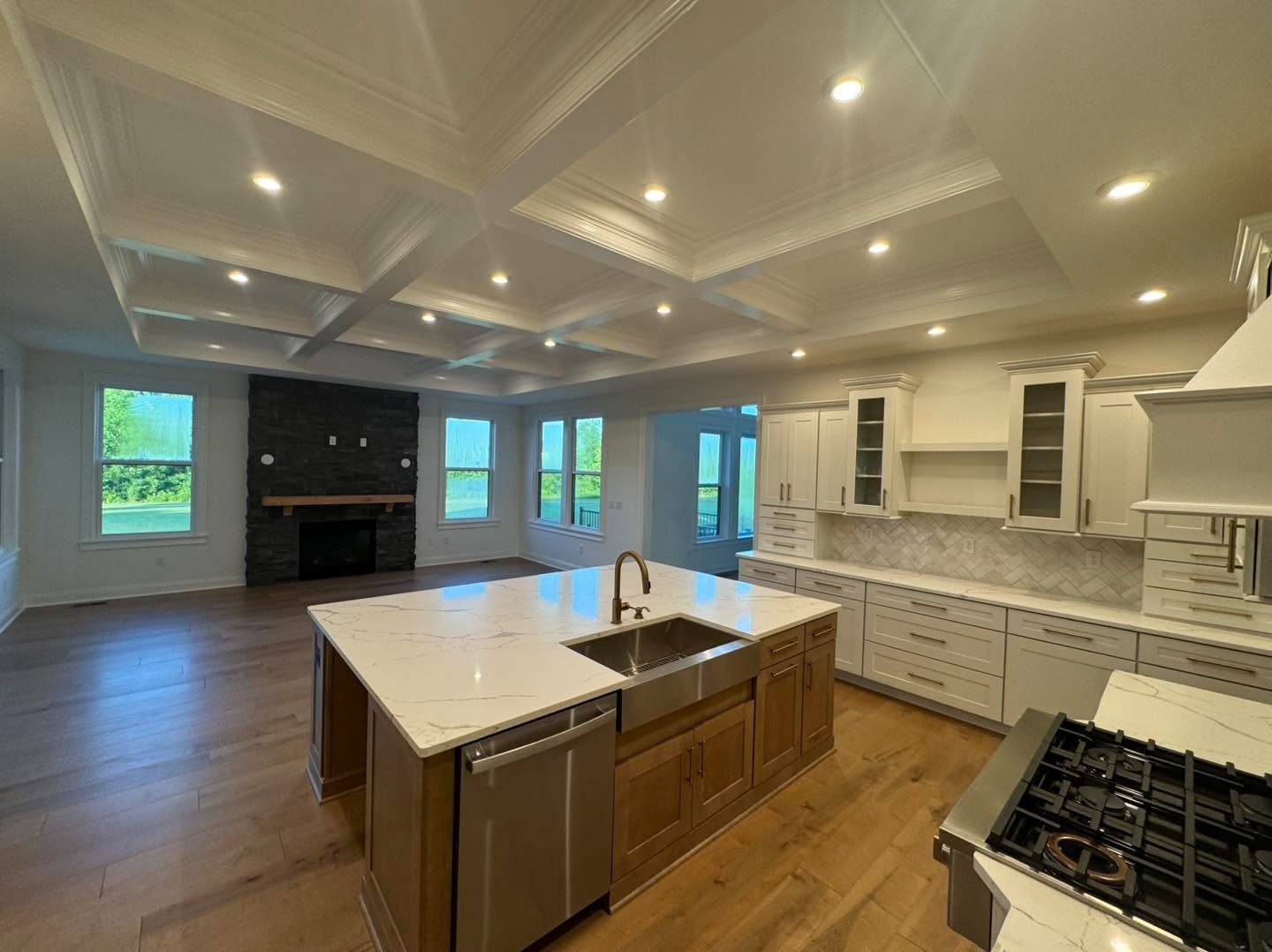 FINISHES & DECORATIVE MILLWORK